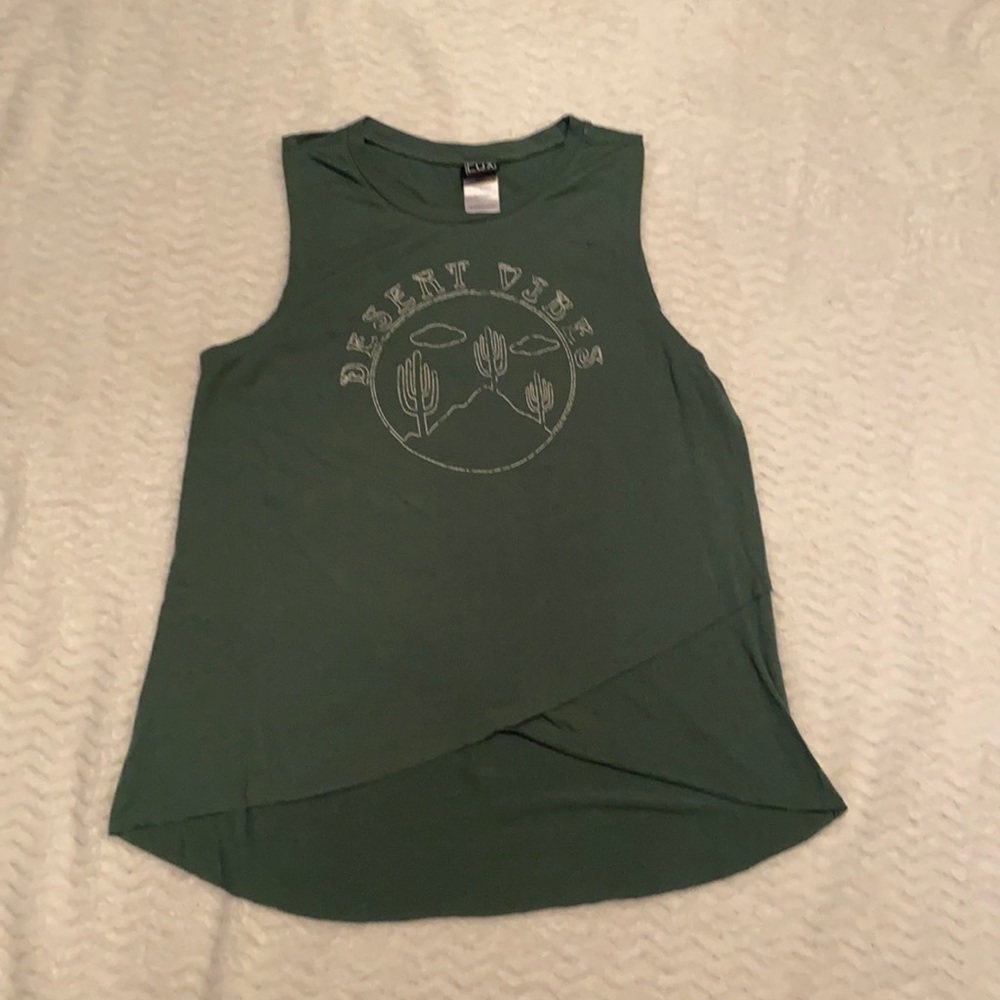Graphic Tank